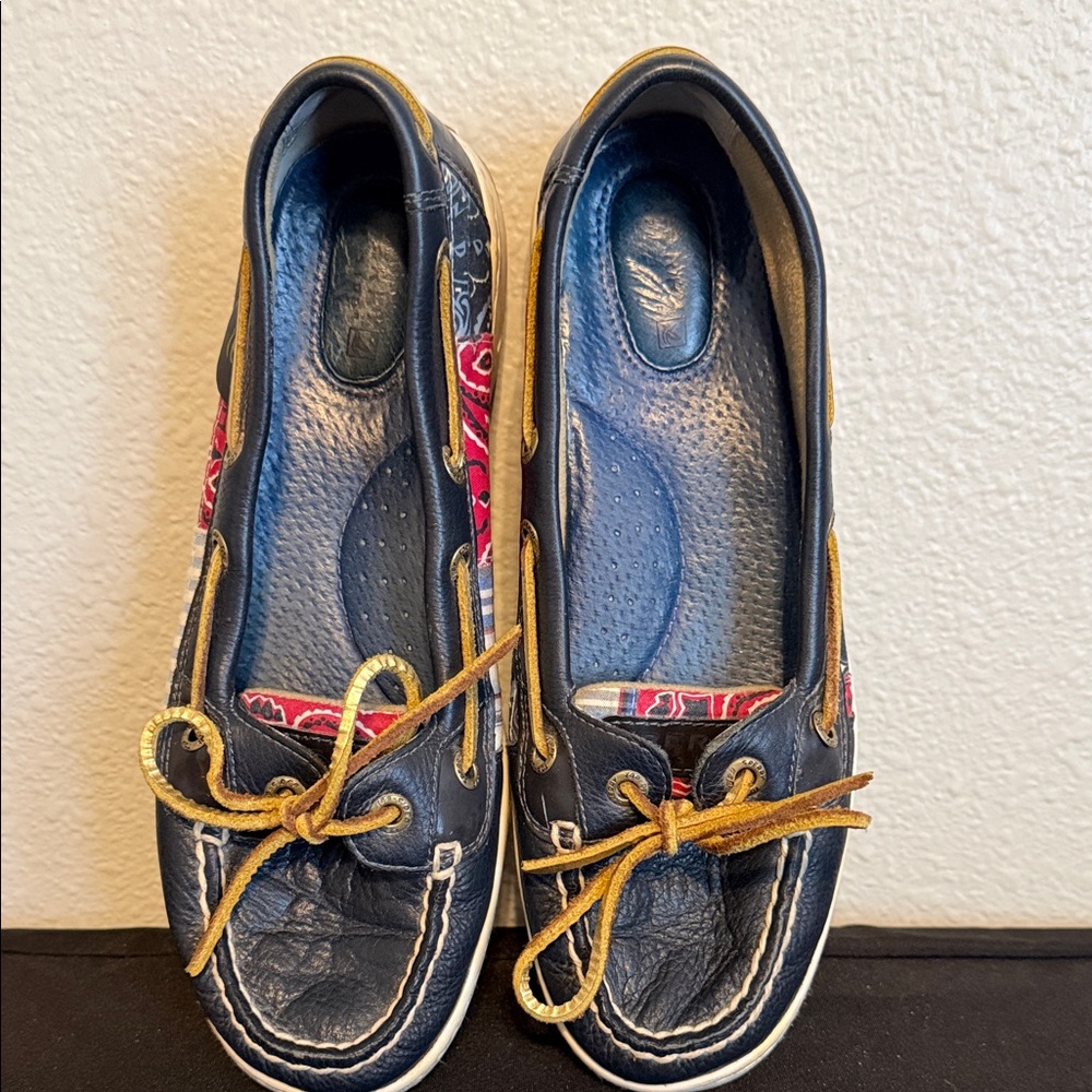 Vintage Sperry Top- Sider 
Navy Blue Boat Shoes with Red Accents